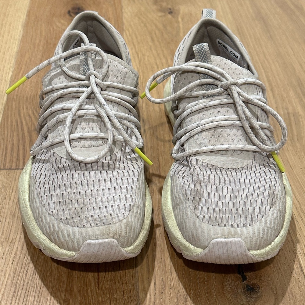 Sorel Beige Sneakers with Yellow Accents